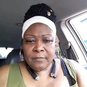 Meet your Posher, Sylvia